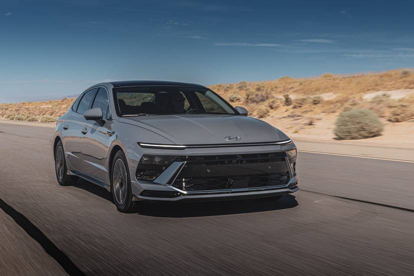 hyundai-sonata-hybrid-2026-exterior-oem-01