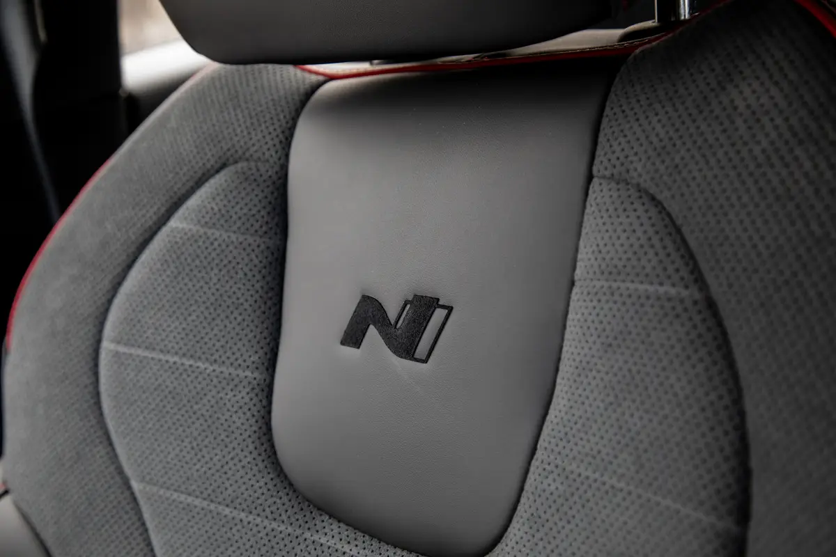 hyundai sonata n line 2025 20 interior front row seat jpg