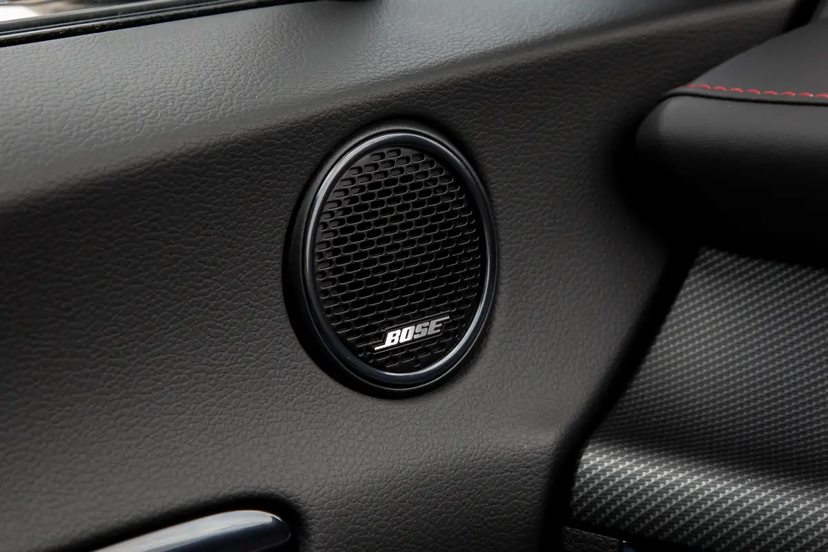 hyundai sonata n line 2025 42 interior door audio jpg