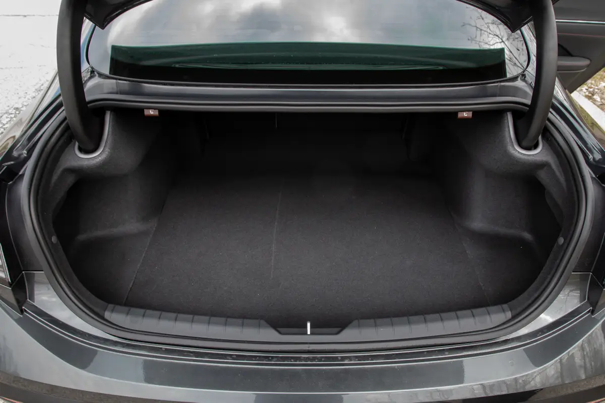 hyundai sonata n line 2025 45 interior cargo jpg
