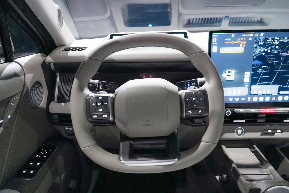 Tactile Rebellion: Why the 2027 Hyundai Tucson N Line Refuses to Ditch the Button — image 5