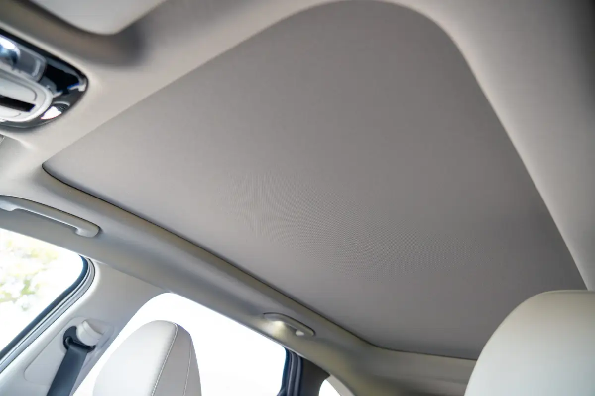 hyundai tucson hybrid limited awd 2026 15 interior sunroof 1 scaled jpg