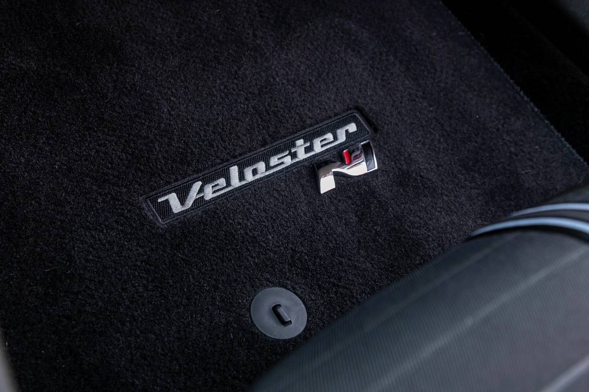 Veloster n floor deals mats