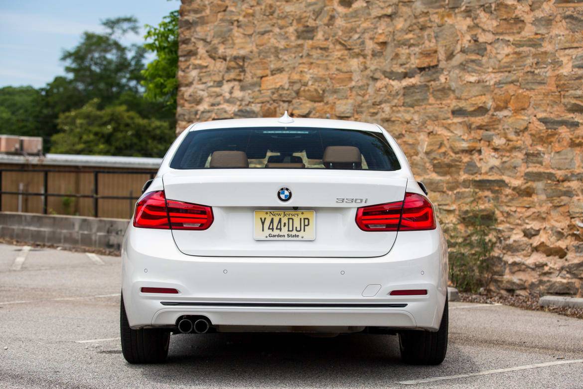 2017 BMW 330 Review: Photo Gallery | Cars.com
