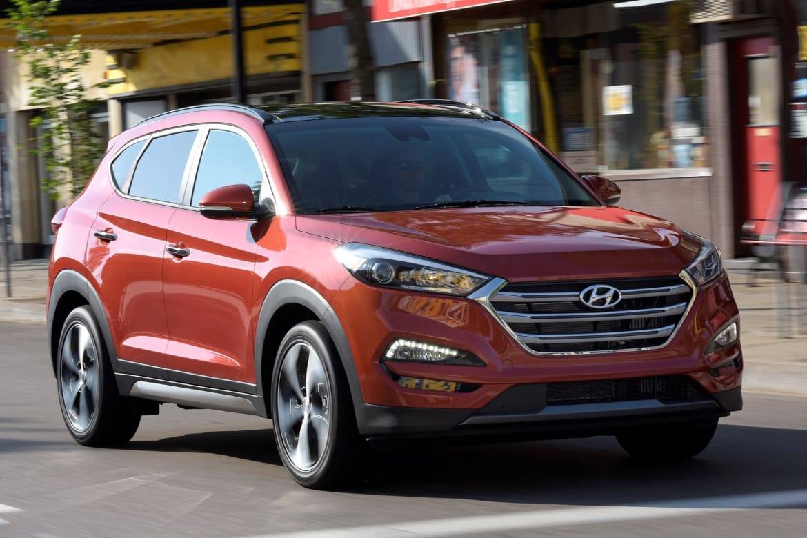 What's Changed for the 2018 Hyundai Tucson: Lower Price, Tech Upgrades ...