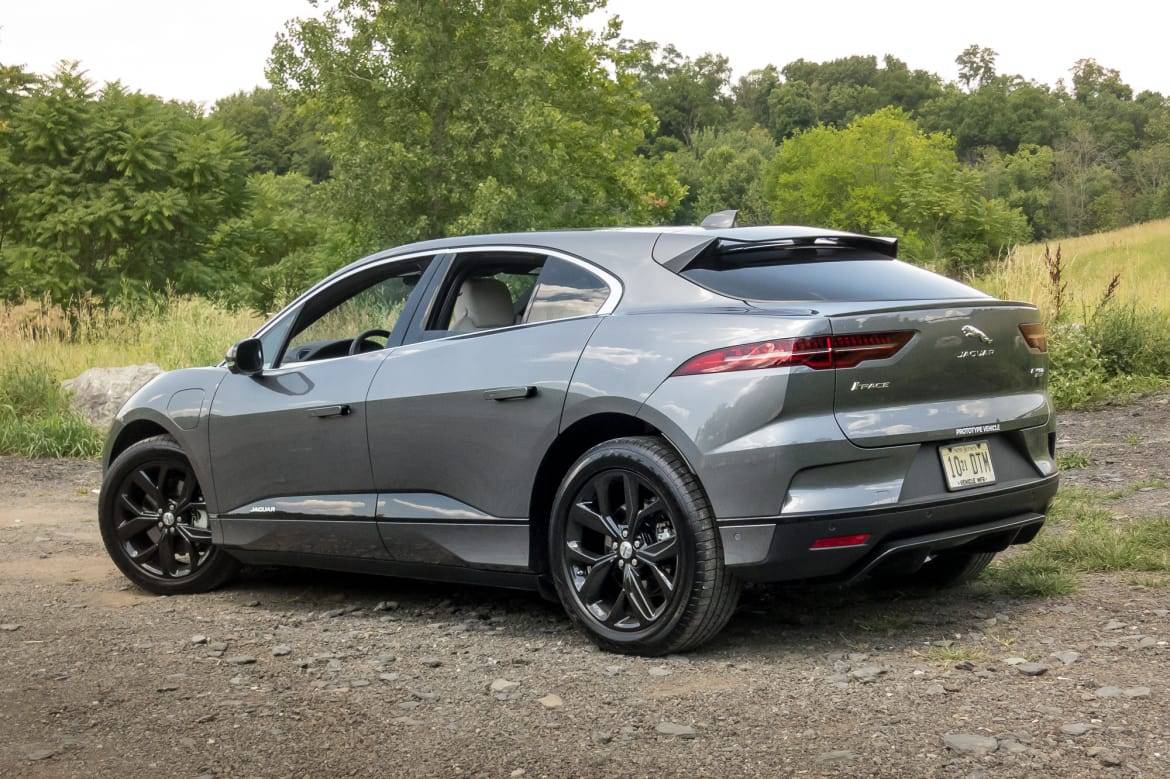 03-jaguar-i-pace-2019-exterior--rear-angle--silver.jpg