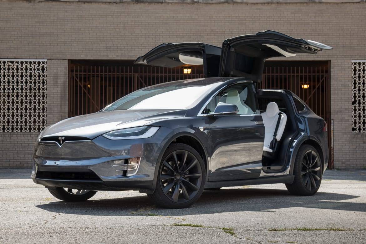 Tesla x deals 3 rows