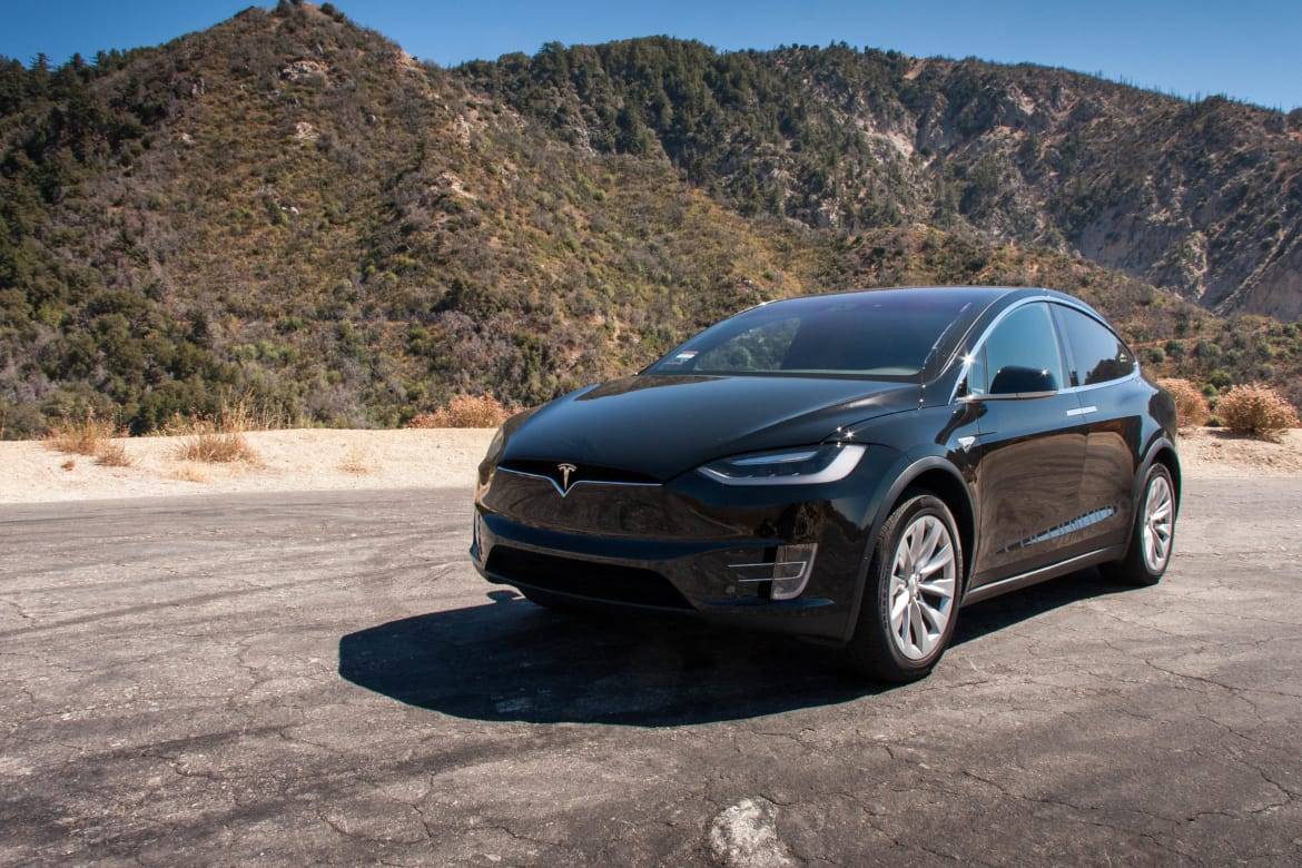 オーディオ機器 アンプ 2016 Tesla Model X Review: Quick Spin | Cars.com