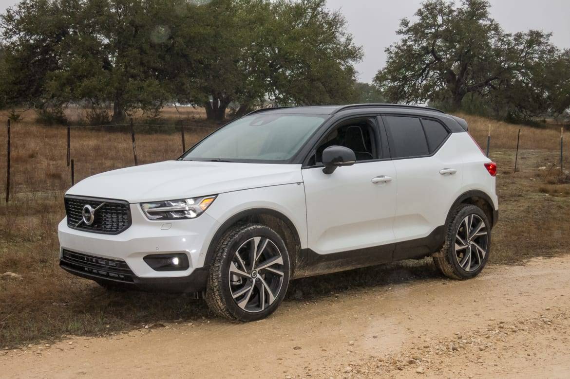First Drive 19 Volvo Xc40 Makes Competitors Look Dated Stuffy Or Both News Cars Com