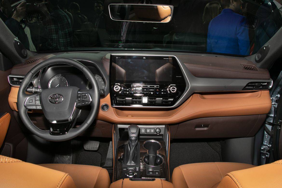 Toyota Highlander Interior 2019