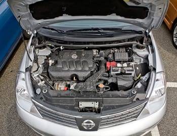 2009 nissan versa hatchback engine