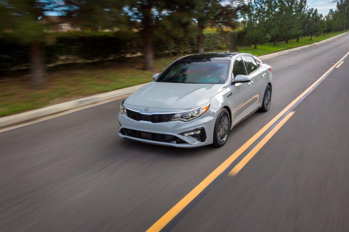 2019 Kia Optima Delivers More Style, Substance | Cars.com