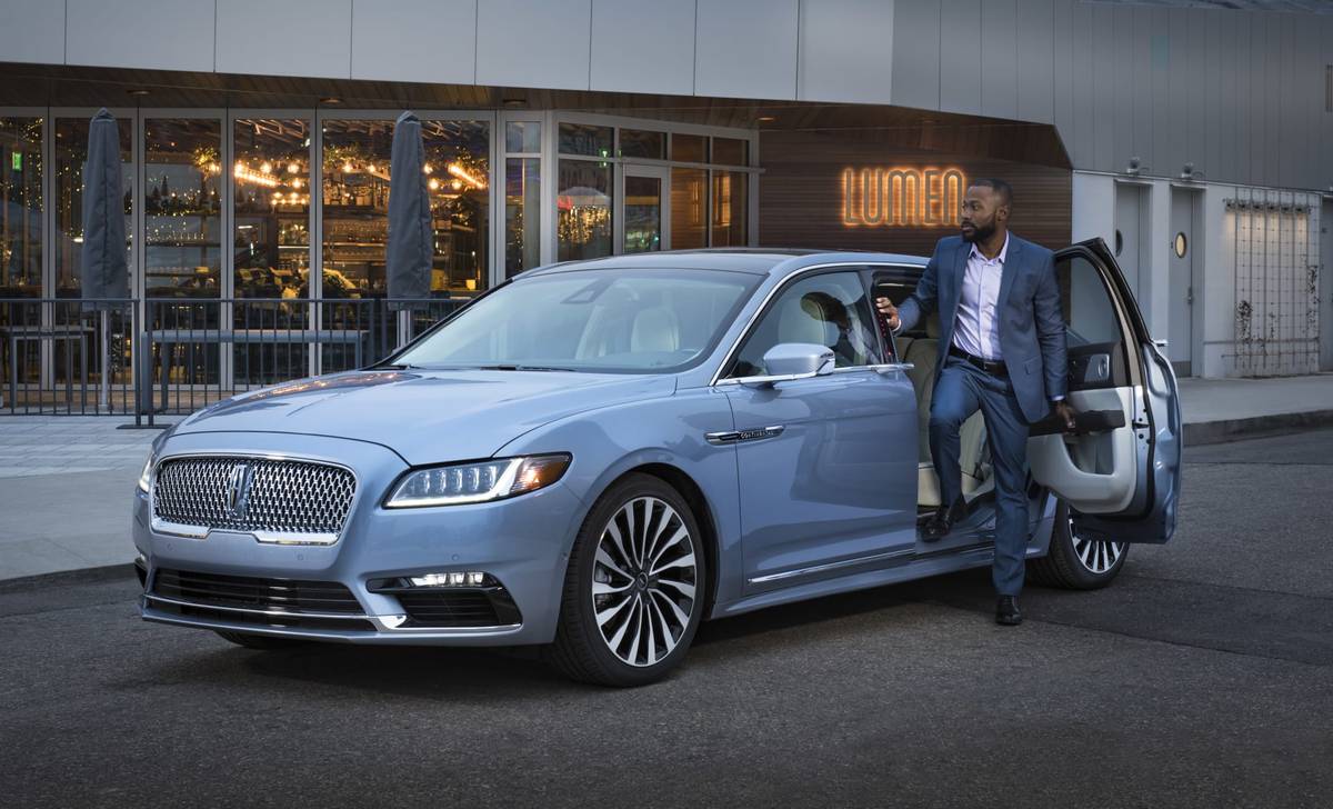 2019 Lincoln Continental | Manufacturer images
