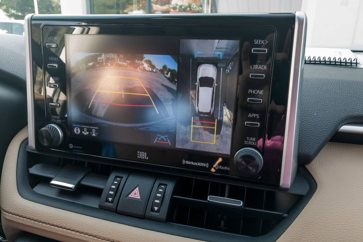 The multimedia screen’s placement high on the dash is great for visibility. | Cars.com photos by Jennifer Geiger
