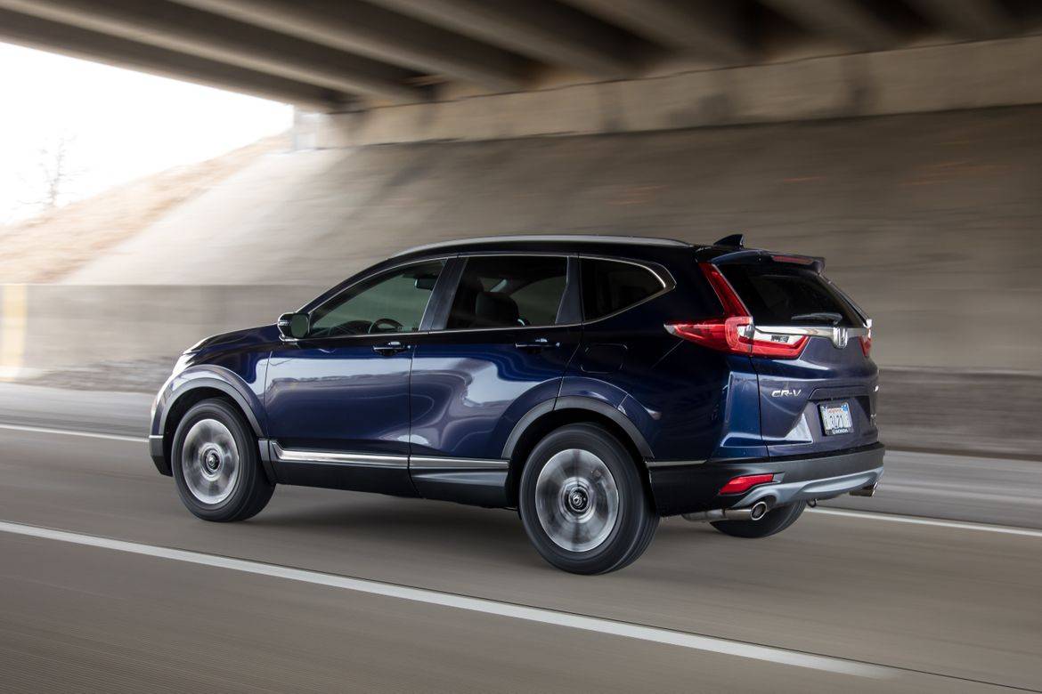 02-honda-cr-v-2019-angle--blue--dynamic--exterior--rear.jpg