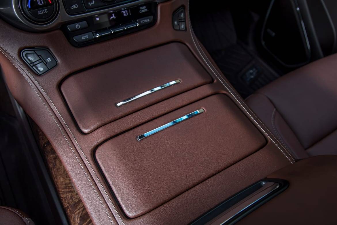 2019 Chevrolet Suburban RST | Cars.com photo by Christian Lantry