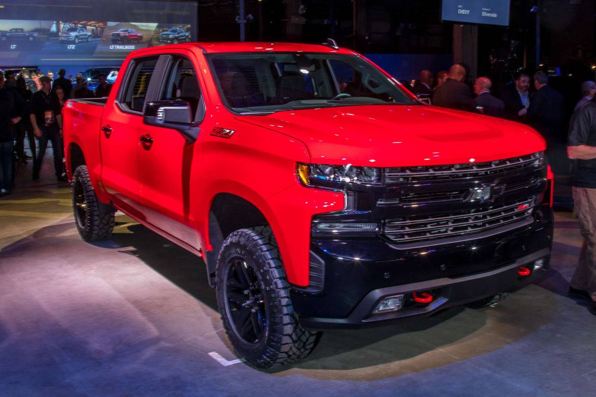 The 2019 Chevrolet Silverado 1500 Is Feeling Centered | Cars.com