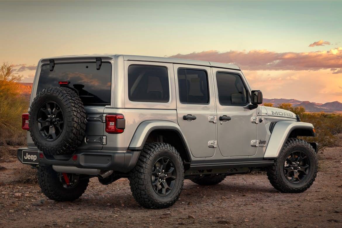 difference between jeep wrangler unlimited sahara and rubicon