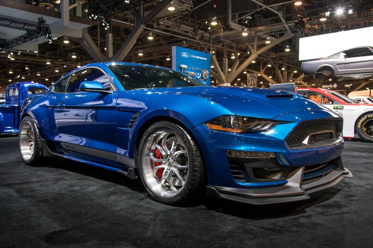 Ford's Corral Full of Mustangs at SEMA | Cars.com