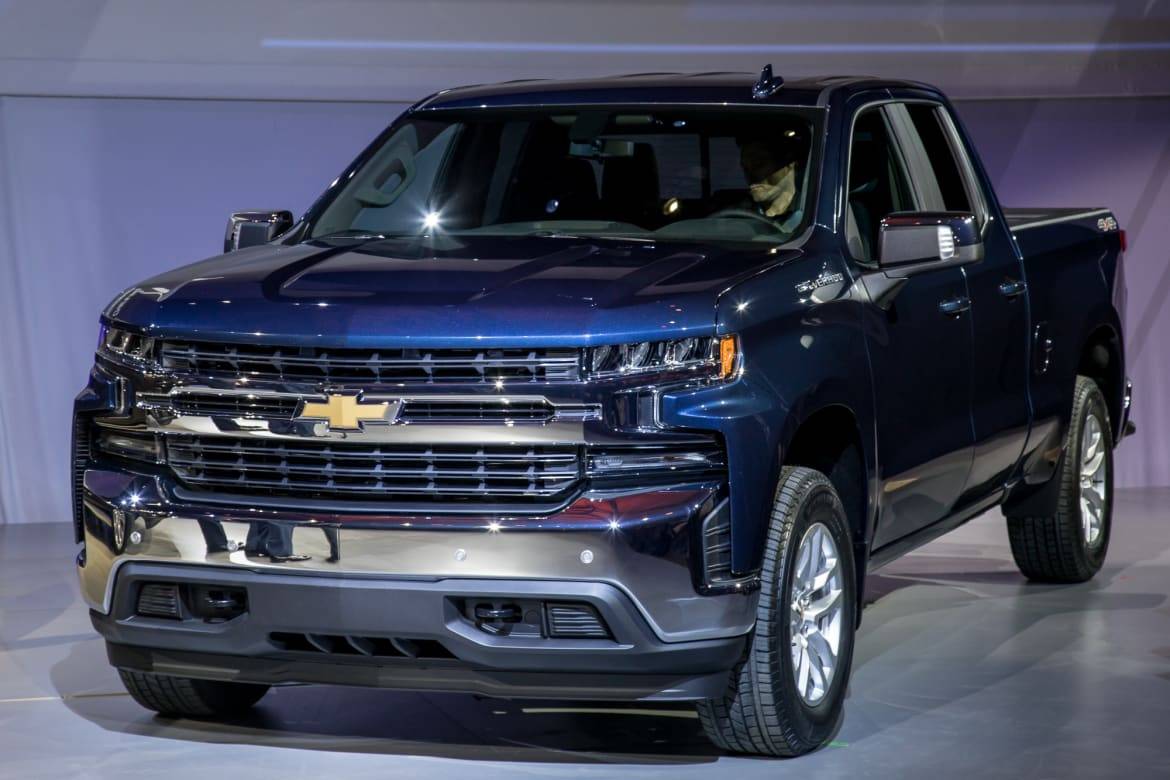 The 2019 Chevrolet Silverado 1500 Is Feeling Centered | Cars.com