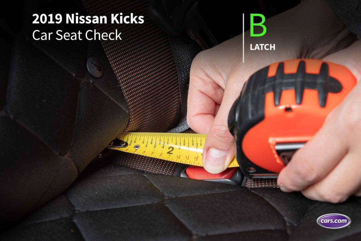 How Do Car Seats Fit in a 2019 Nissan Kicks?