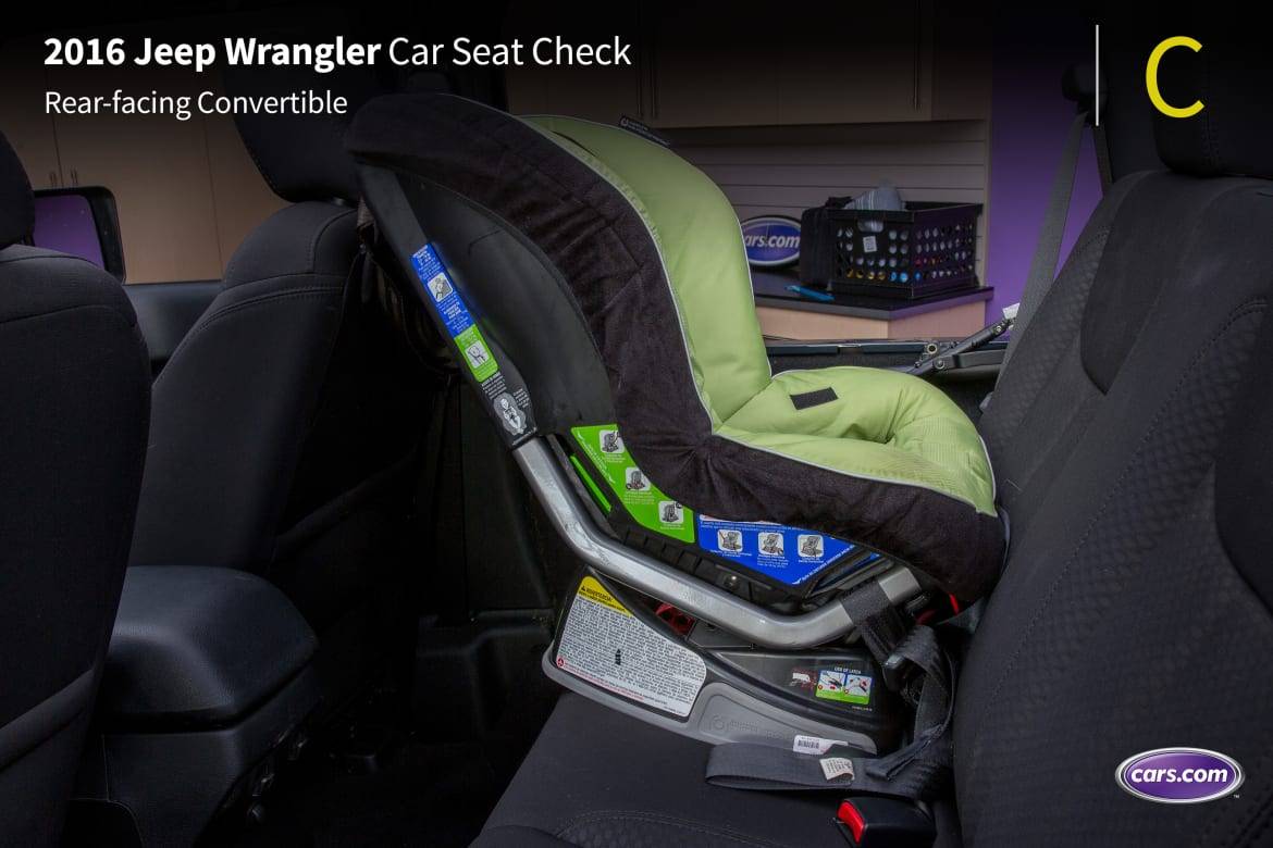 2016 Jeep Wrangler: Car Seat Check 
