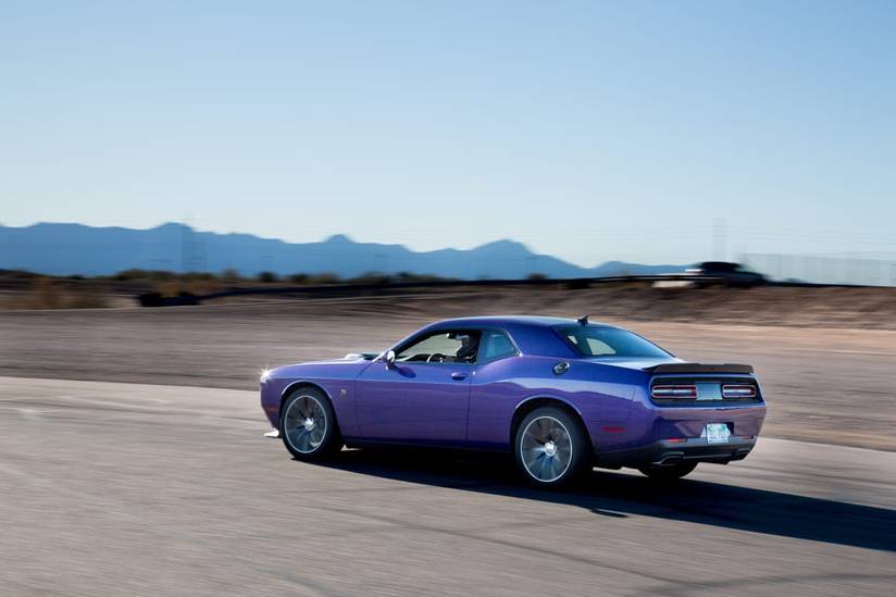 Should You Buy A Dodge Challenger With an Automatic or Manual