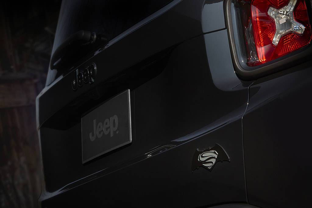 2016 Jeep Renegade Goes to the Dark Side with 'Batman v Superman' Special  Edition 