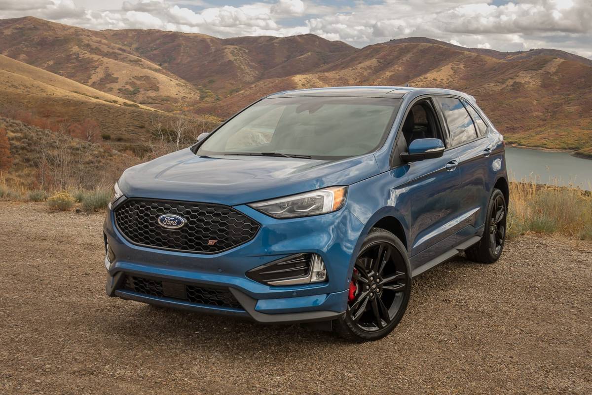 2019 Ford Edge ST | Cars.com photo by Fred Meier
