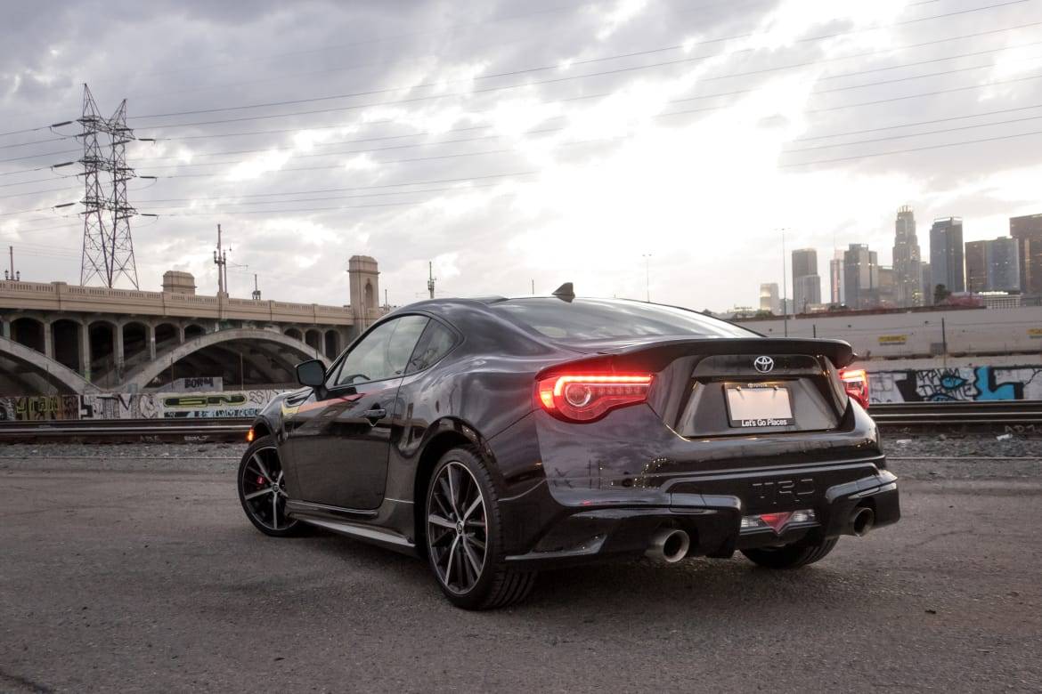 Is The 19 Toyota 86 Trd Special Edition Special Enough For The Money News Cars Com