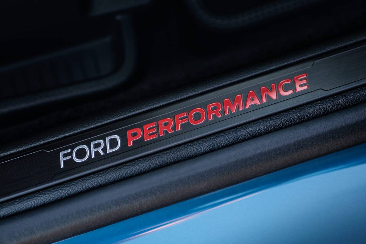 2019 Ford Edge ST | Manufacturer image
