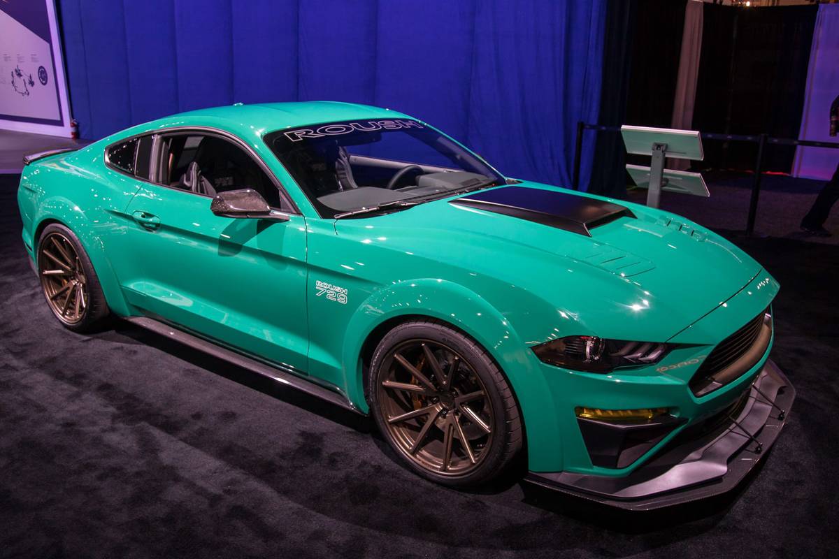 Ford's Corral Full of Mustangs at SEMA | News | Cars.com