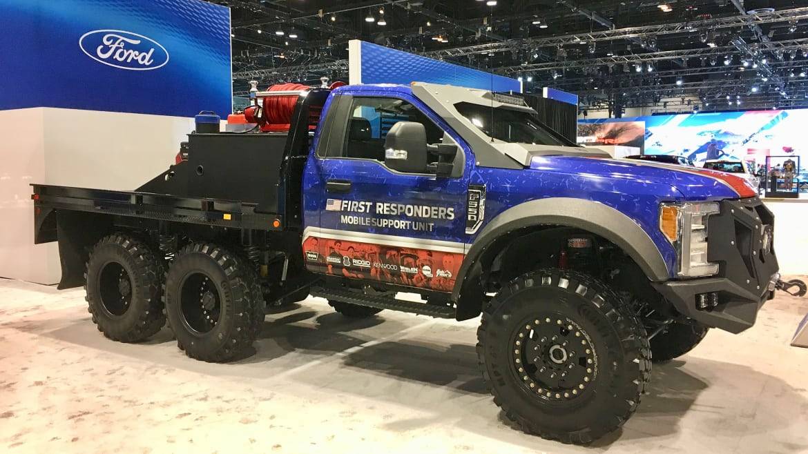 Ford F-550 Skeeter Brush Truck 6x6