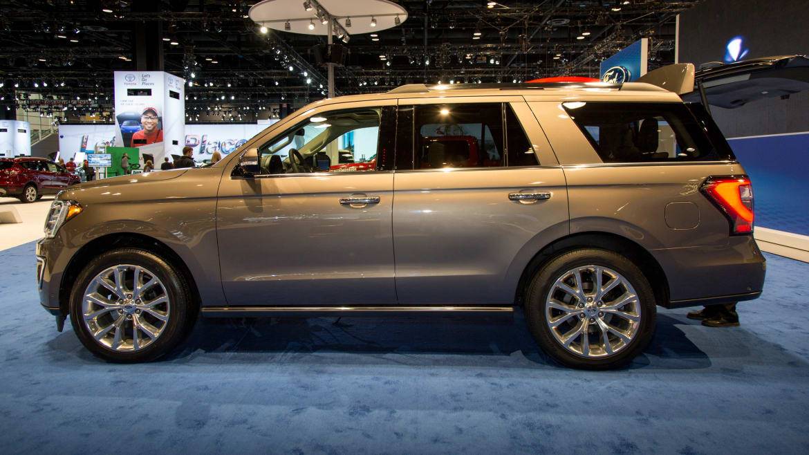 Carousel_18Ford_Expedition_AS_AC_05_.jpg