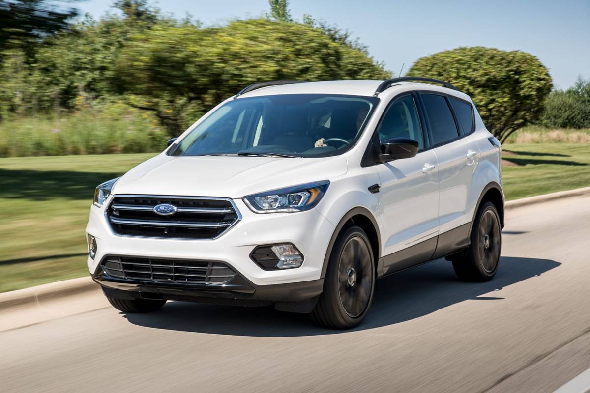 2017 Ford Escape Review: Photo Gallery | Cars.com