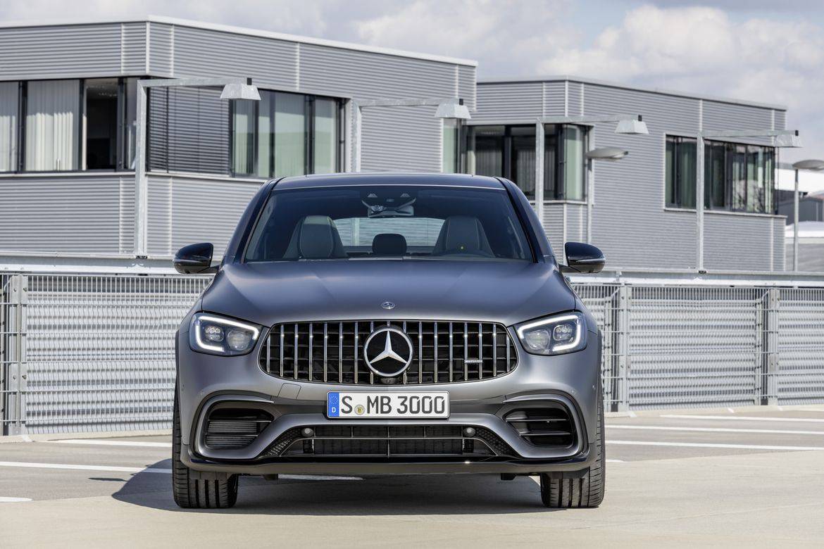 Mercedes Amg Glc63 Suv Gets Light Exterior Updates Modern Tech News Cars Com