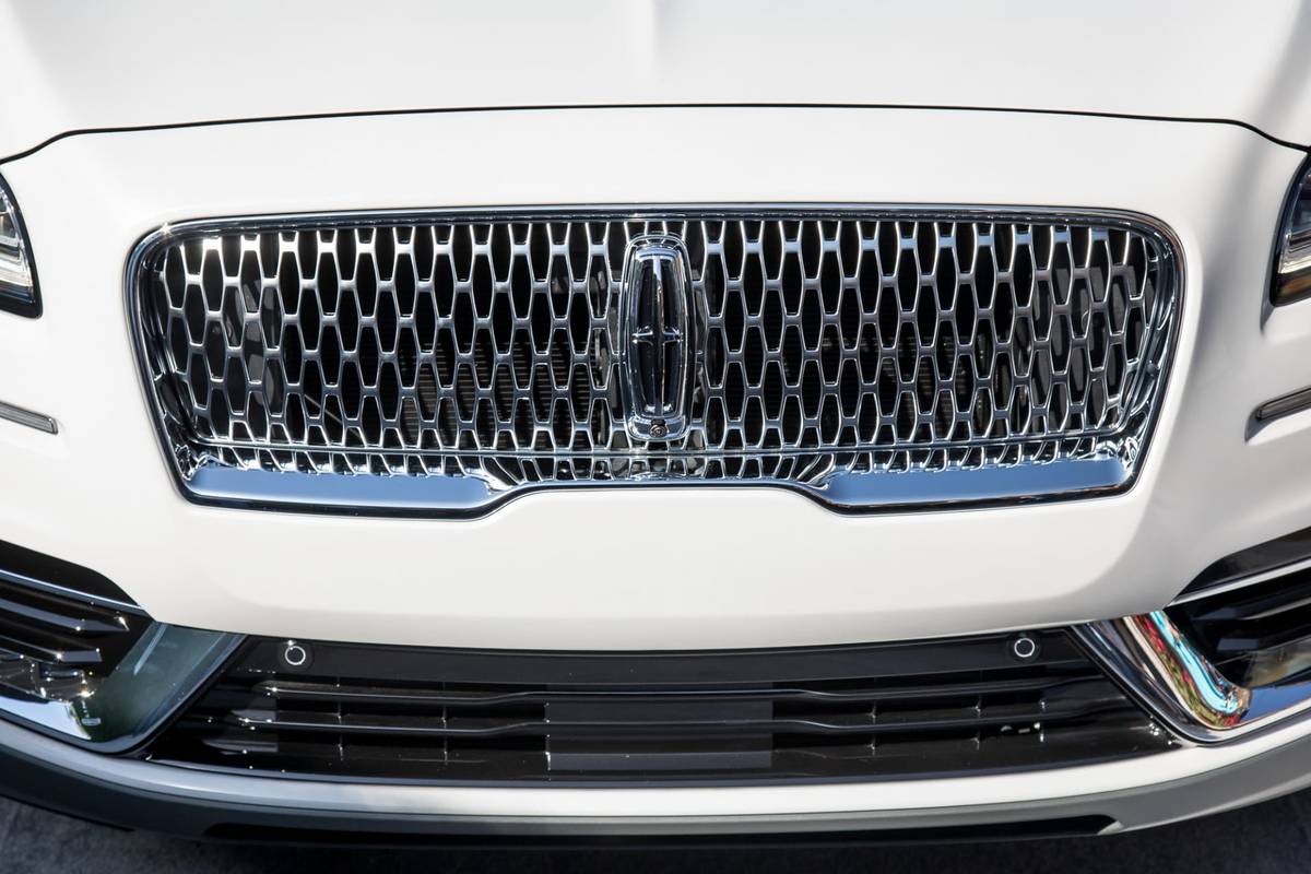 2019 Lincoln Nautilus: New Name, Same MKX (Mostly) | Cars.com