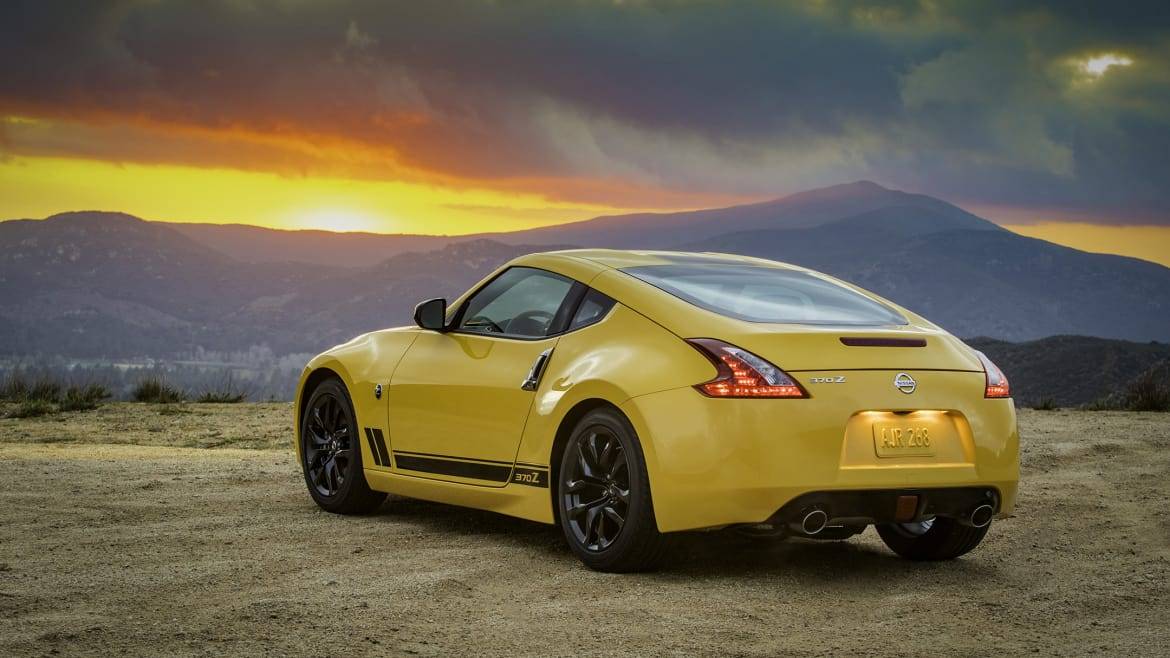 yellow 370z nismo