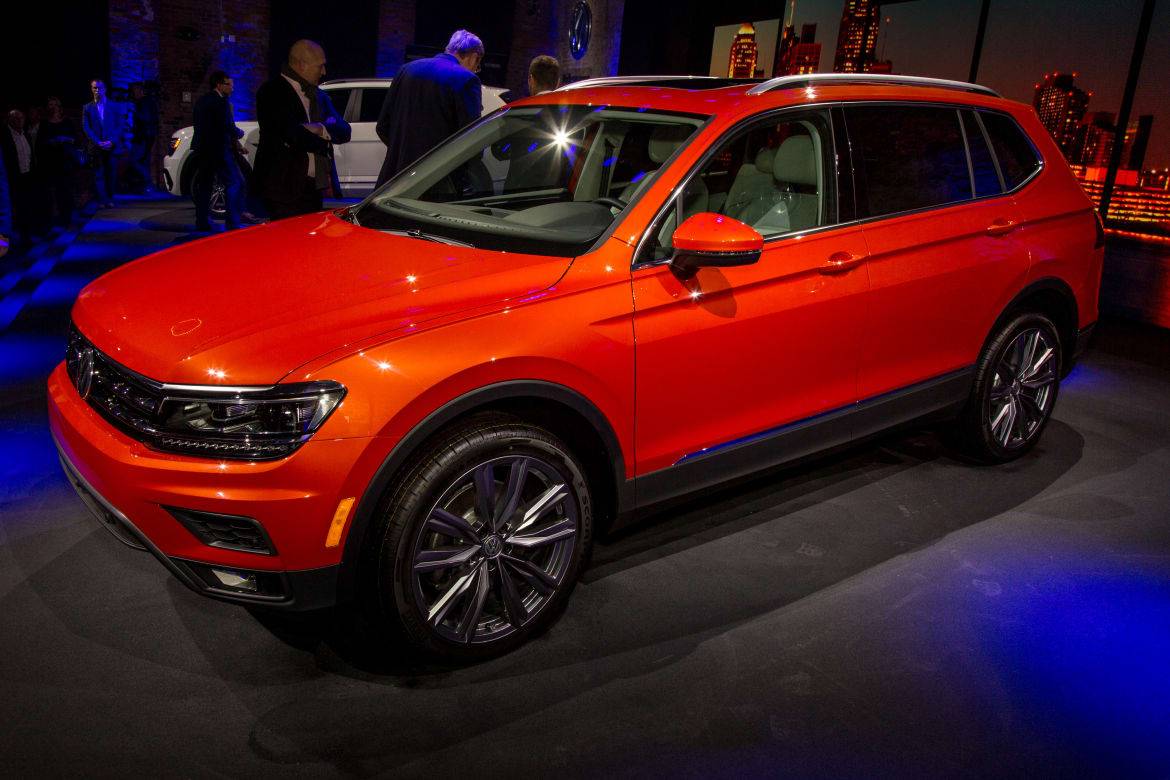 2018 Volkswagen Tiguan Review: First Impressions and Photo Gallery ...