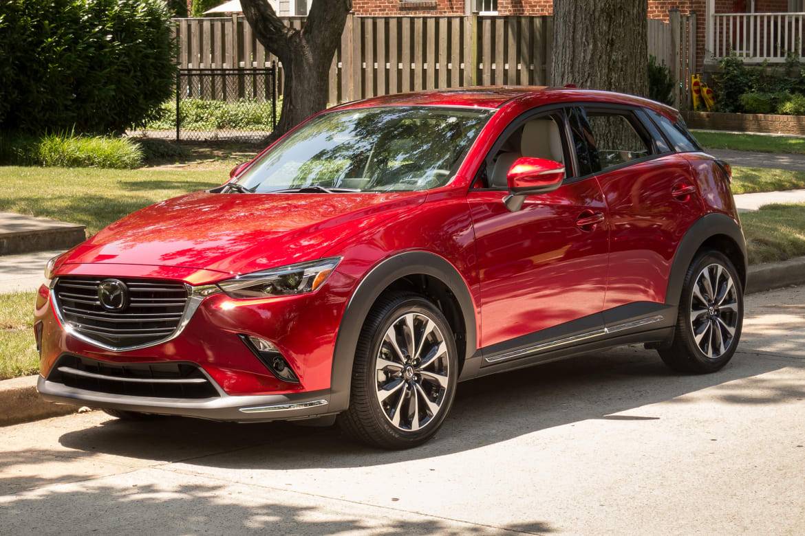 01-mazda-cx-3-2019-angle--exterior--front--red.jpg