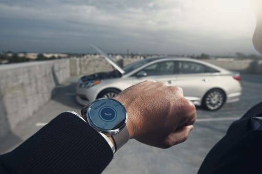Hyundai_BlueLink_Smartwatch.jpg