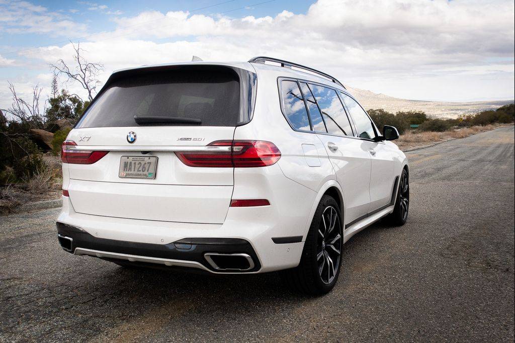 2019 BMW X7 First Drive: The Biggest BMW Delivers | Cars.com