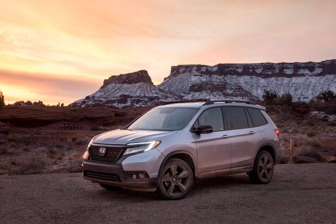 2019 Honda Passport Review: Shorter Brother Improves on Pilot | Cars.com