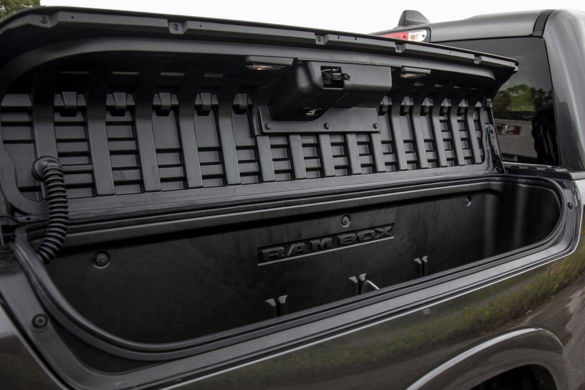 img1725236641 1544736116591 jpg