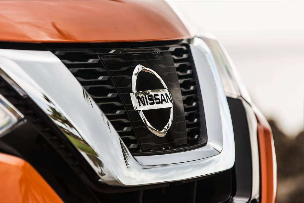 2017 Nissan Rogue | Manufacturer image
