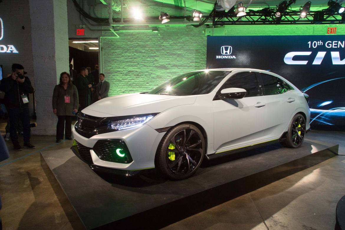 2017 Honda Civic Hatchback Prototype Photo Gallery | Cars.com