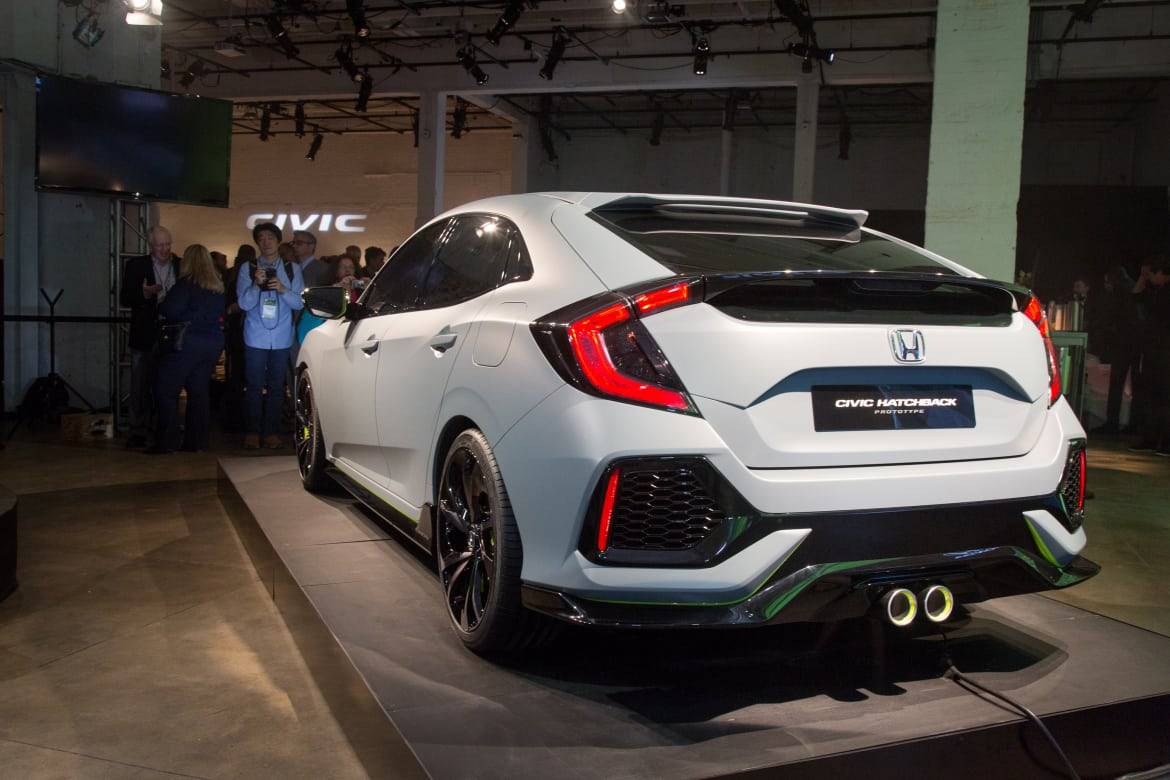 2017 Honda Civic Hatchback Prototype Photo Gallery | Cars.com