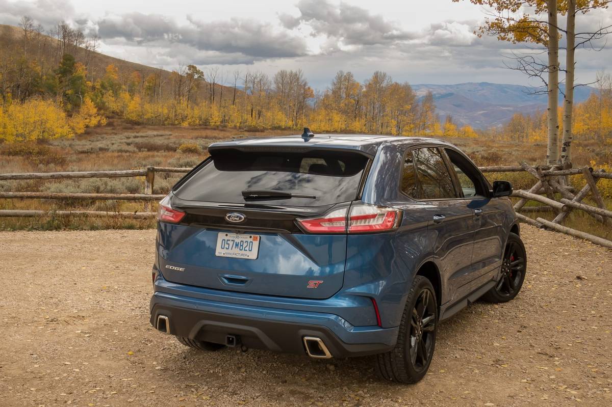 2019 Ford Edge ST | Cars.com photo by Fred Meier