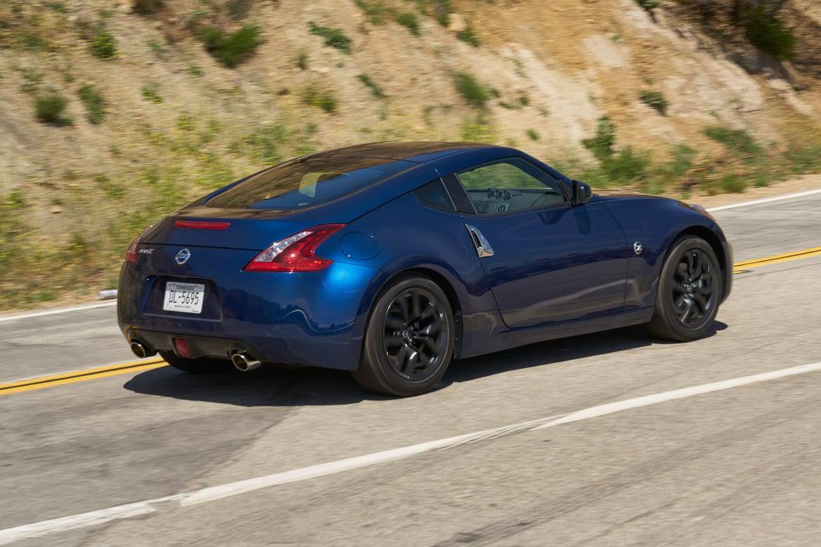 nissan 370z navy blue