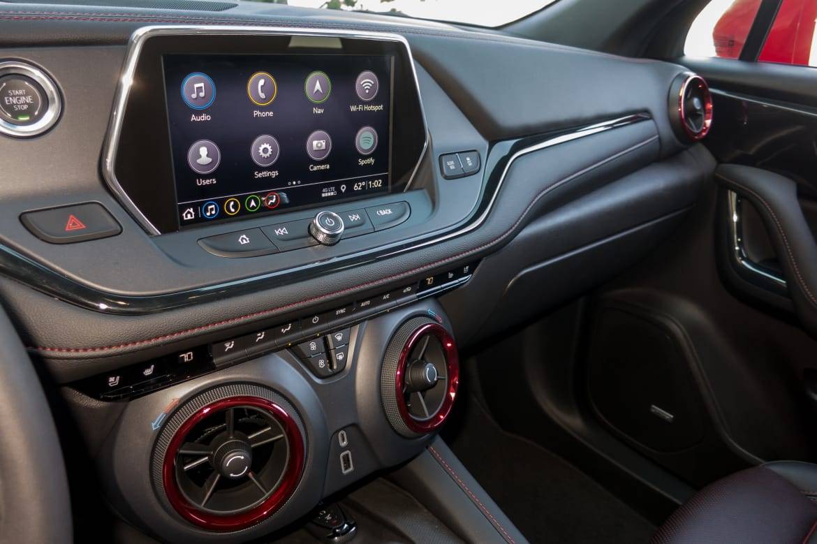 chevy blazer 2019 inside